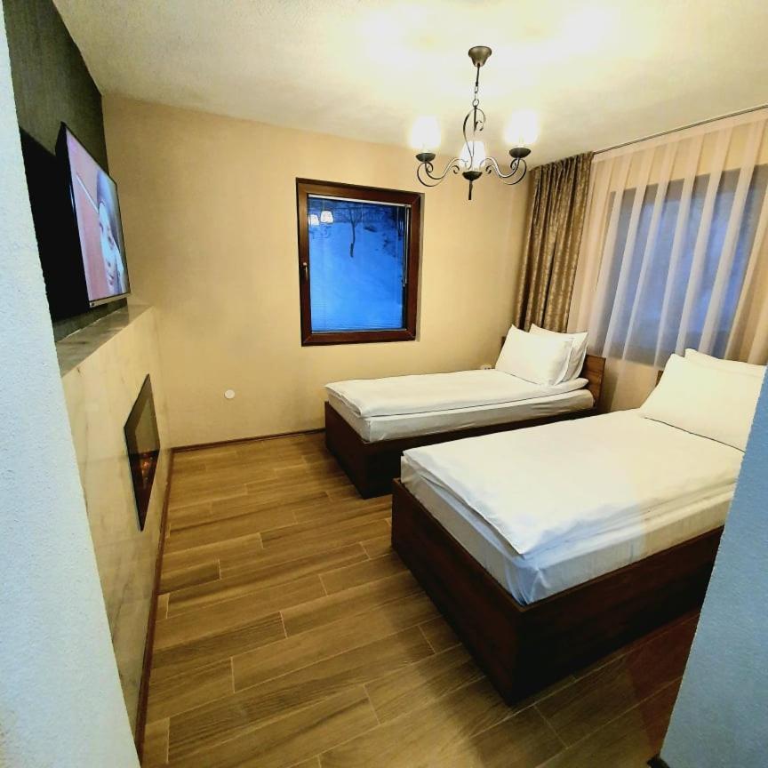Konak Hilltop Lodge & Villa Kruševo Buitenkant foto