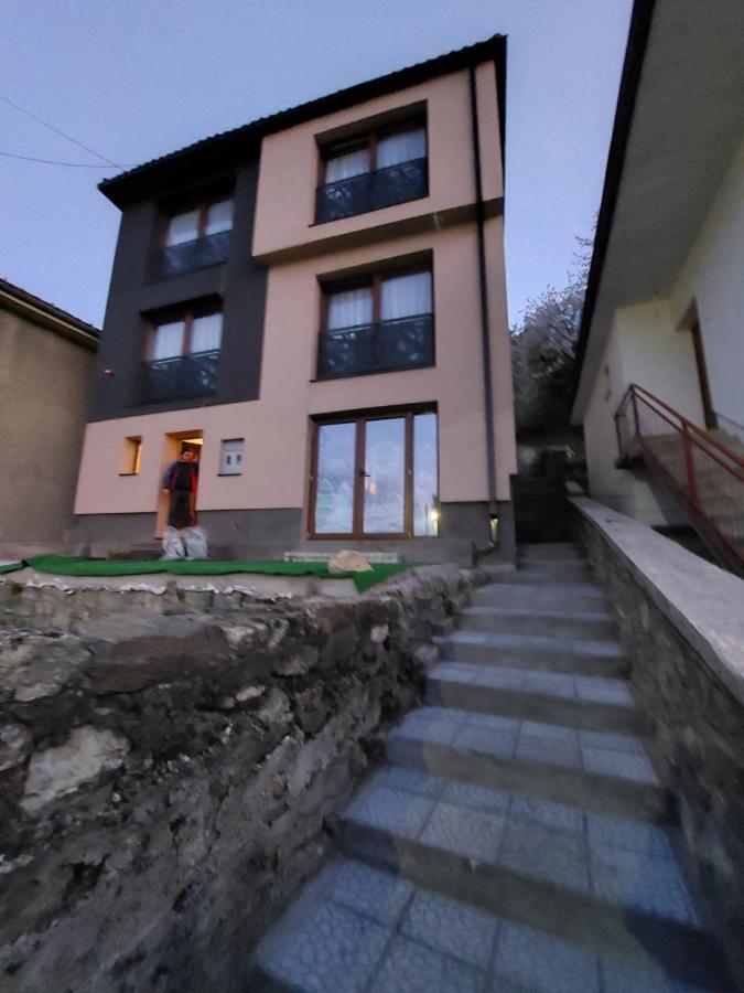 Konak Hilltop Lodge & Villa Kruševo Buitenkant foto